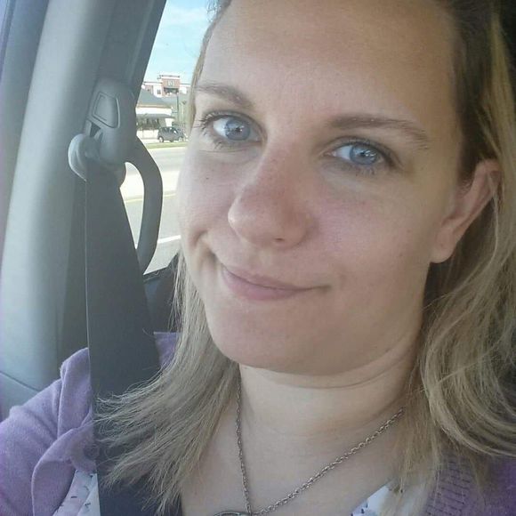 Meet your Posher, Melanie - Picture 1 of 1